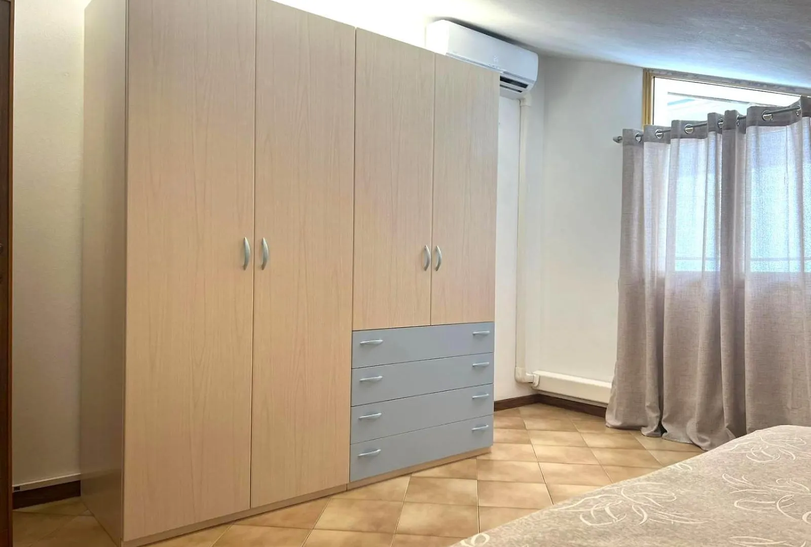 Apartment Adria Holiday Family Apartments: Beachside Comfort in Jesolo Italy