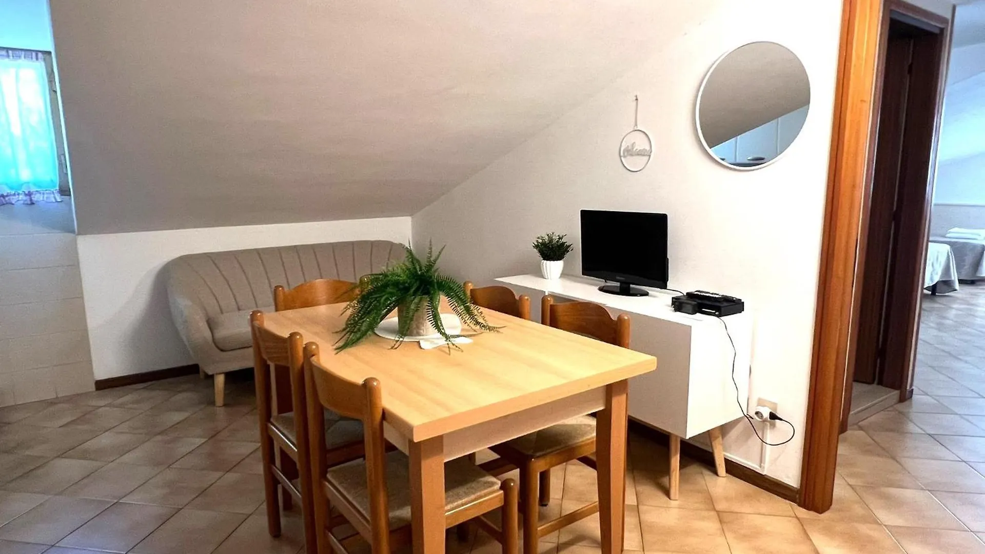 Quadrilocale E Mansarde Bafile241 - Adria Holiday Jesolo - Family Apartments  Lido di Jesolo